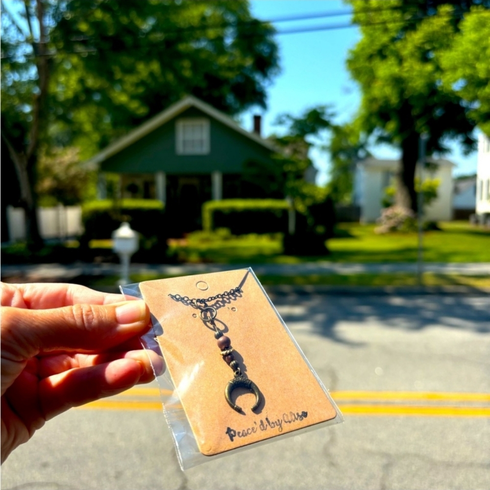 I stopped by Grams + Bonnie’s Home again and LOOKY a Necklace peacedbyalise.